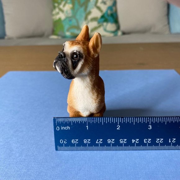 United Design Stone Critters Collection Sitting Boxer Sculpture Figurine - Picture 9 of 11